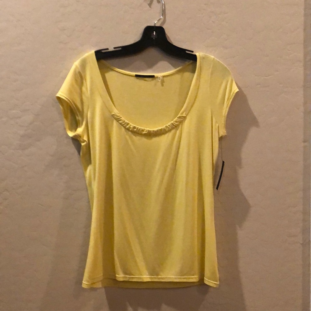 Elie Tahari Daisy tee